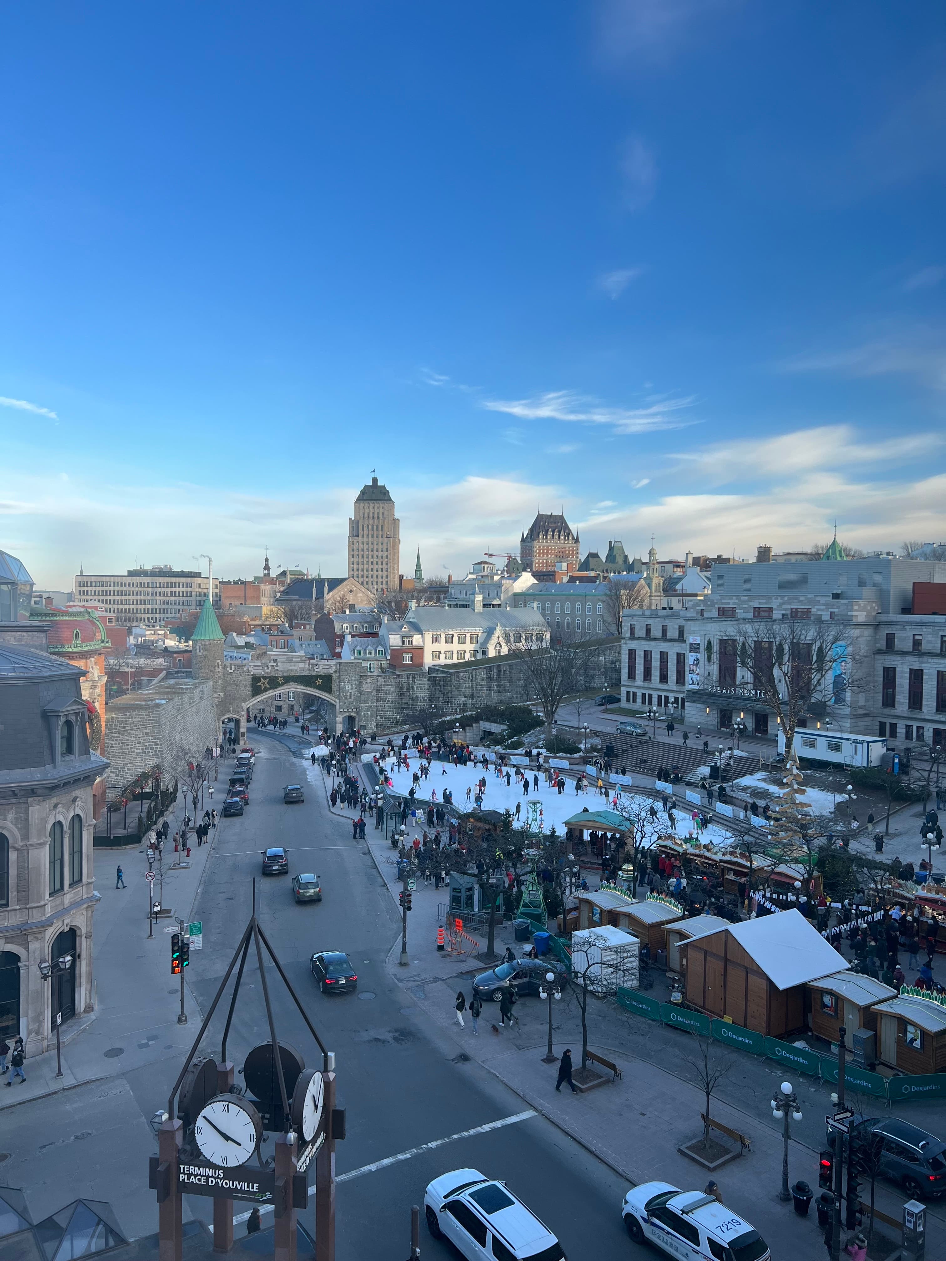 An outdoor skating rink in the old town of Québec City in winter